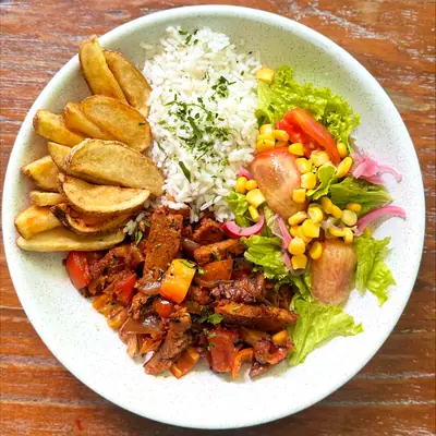Salteado Peruano, bowl de Dulcinea Café Vintage